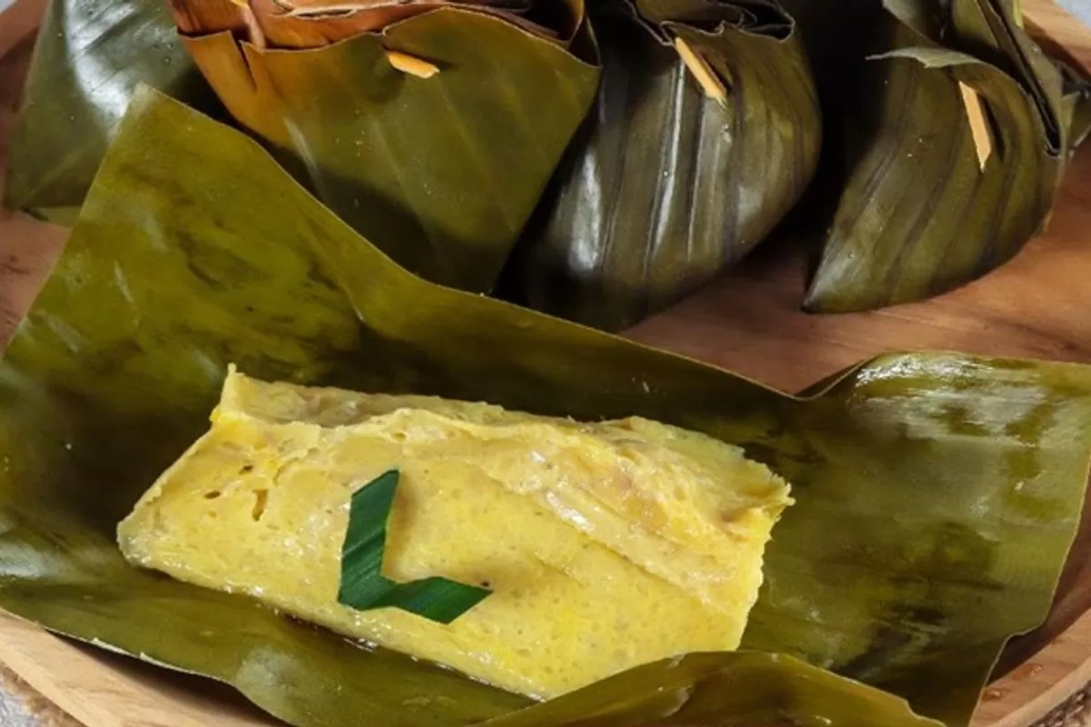 Barongko: Perpaduan Pisang dan Santan Khas Sulawesi Selatan