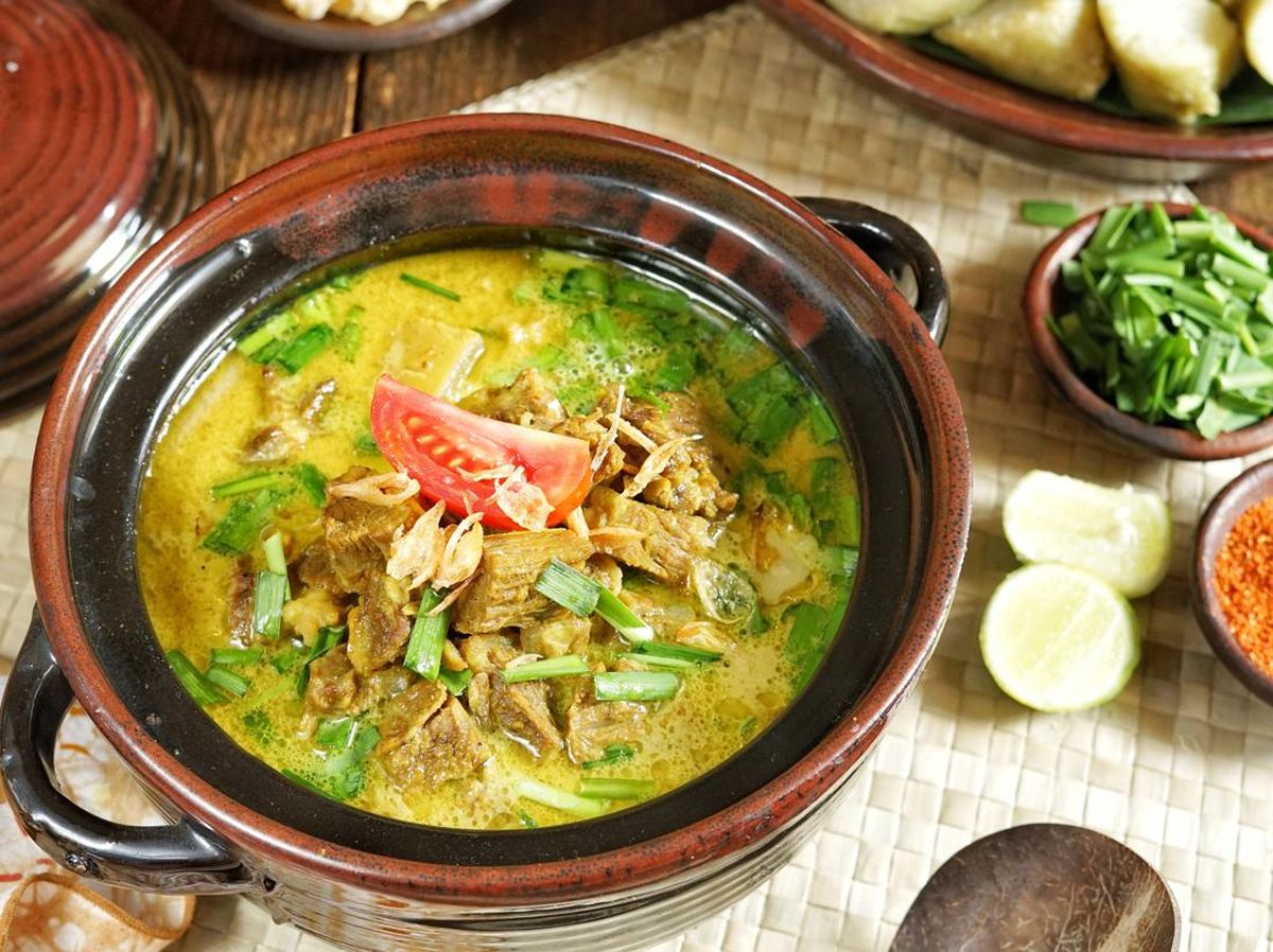 Empal Gentong: Khas Cirebon Perpaduan Santan dan Daging Sapi