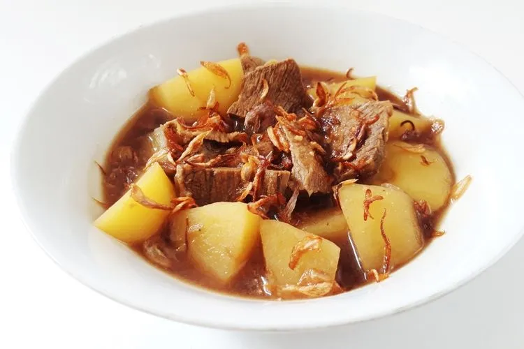 Resep Semur Daging Sapi dan Kentang, Olahan Idul Adha